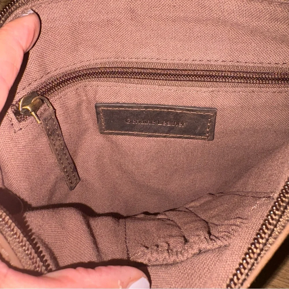 BlackDog Salvage- Brown Leather Crossbody Bag